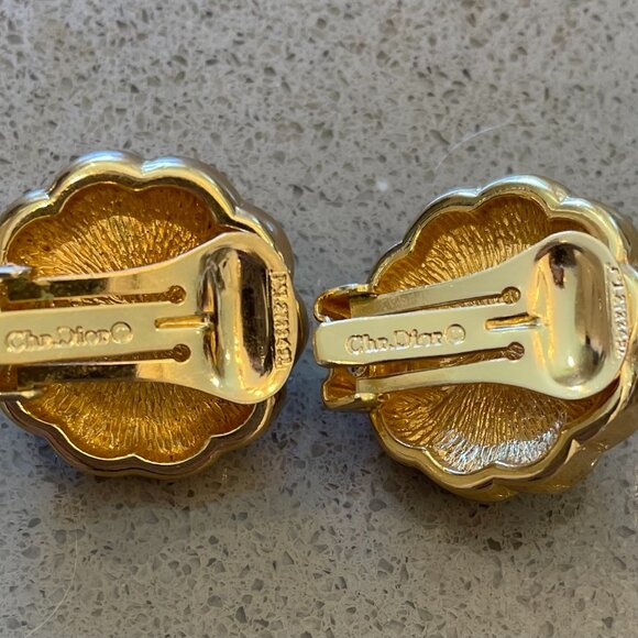 Christian Dior Vintage Clip Earrings - Picture 3 of 3